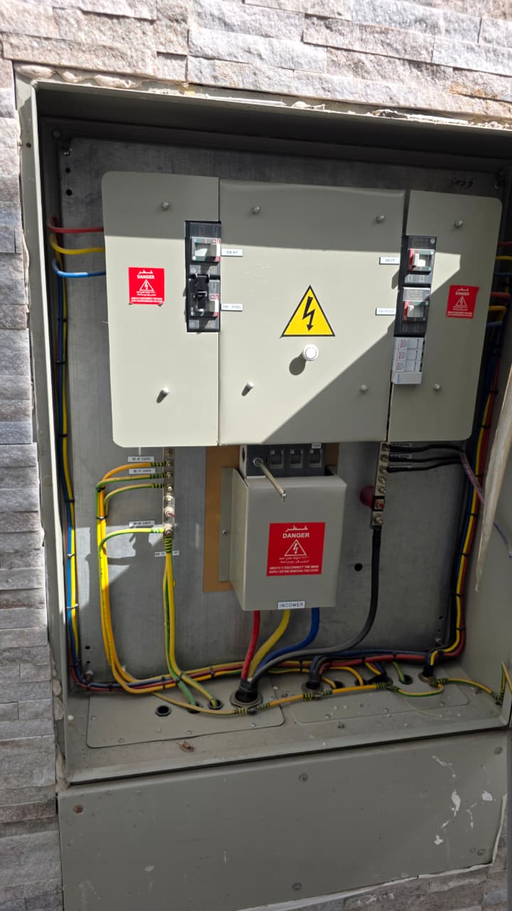 Distribution board in an external wall enclosure in Dubai